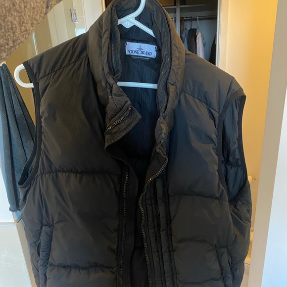 Stone Island Vest - Picture 2 of 4